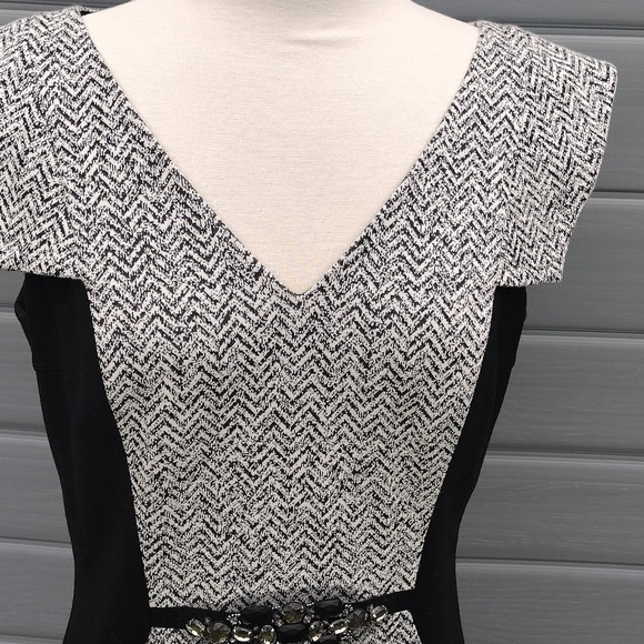 Ricki Freeman for Teri Jon Black and white Dress size 10 - Picture 4 of 10